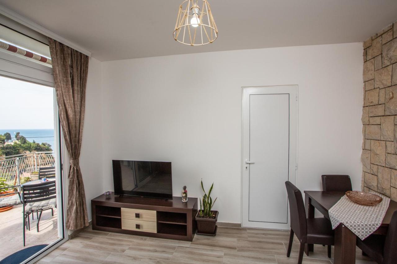 Apartments Jelena อุลซิน ภายนอก รูปภาพ